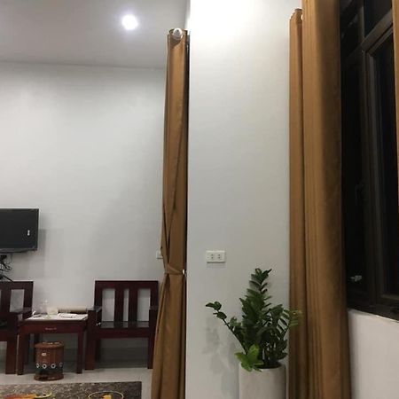 Nha Nghi Cu Ti Bed & Breakfast Ban Cong Na ภายนอก รูปภาพ